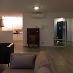 The Penthouse At Tower Apartment *