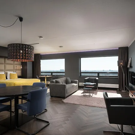 The Penthouse At Tower *