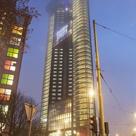 Апартаменты The Penthouse At Tower