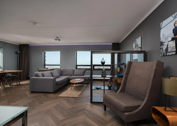 The Penthouse At Tower Daire Lahey