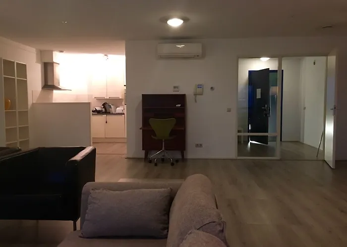 The Penthouse At Tower דירה *