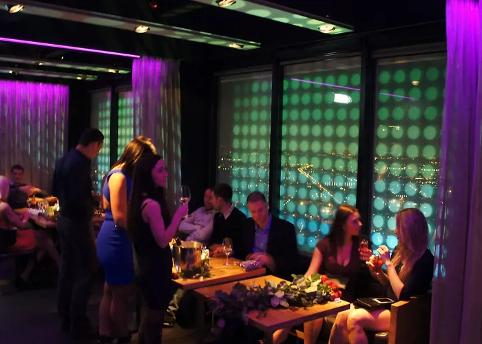 The Penthouse At Tower האג