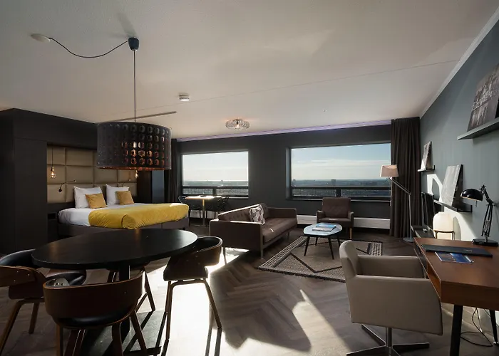 The Penthouse At Tower Daire