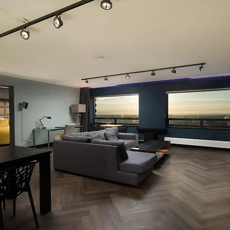 The Penthouse At Tower The Hague