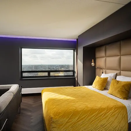 The Penthouse At Tower Apartment