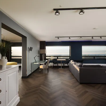 The Penthouse At Tower Apartment